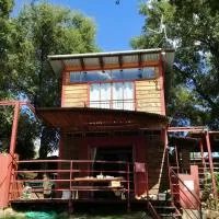 Serenity Guesthouse, отель в городе Клерксдорп
