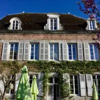 AU TEMPS JADIS โรงแรมในFumay