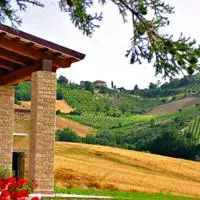Agriturismo La Cicala, hotel en Carassai