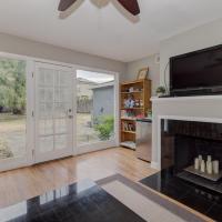 Cozy 2BD House, Minutes From FB and Stanford Univ! Home, hotel near Palo Alto Airport - PAO, East Palo Alto