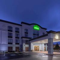 wallpapers Splash Lagoon Hotel booking com hotels in erie book