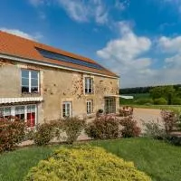 Gîte La Fontagrille – hotel w mieście Épineuil-le-Fleuriel
