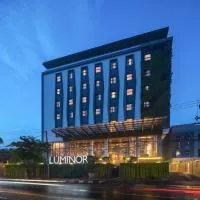 Luminor Hotel Airport Sidoarjo By WH , Best Choice and Strategic Location with a Rooftop area in Town, hotel i Sidoarjo