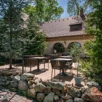 하이두소보슬로에 위치한 호텔 Platan Garden Rooms & Restaurant