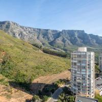 Disa Park 16th Floor Apartment with City Views, hotel di Vredehoek, Cape Town