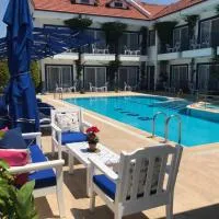 Rota Hotel، فندق في داليان