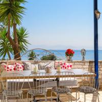 Aurora Beach Hotel, hotel in Agios Ioannis Peristeron