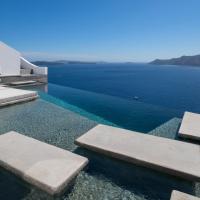 Echoes Luxury Suites, hotel in Oia Caldera, Oia