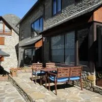 Apartamentos Rentarán, ξενοδοχείο σε Tredos