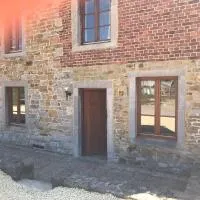 Le charme de l’Estroit, hotel a Mettet