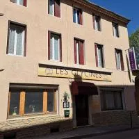 Les Glycines: Le Vigan şehrinde bir otel