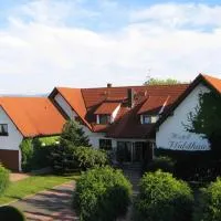 Hotel Waldhaus, hotel u gradu 'Hügelsheim'