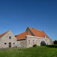 Hoeve Ten Rooden Duifhuize, hôtel à Sint-Denijs