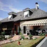 Rignac - Aveyron में, होटल Maison avec véranda proche du centre ville