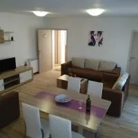 Apartmani Sara i Marta, hotel Otocsánban
