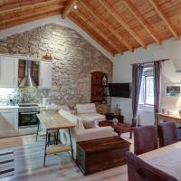 Luminous 2BD stone Apt in the alleys of Corfu town