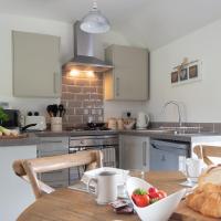 New Apartment with parking near Oxford, hotel in Wheatley