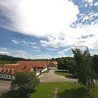 Penzion Manský Dvůr, отель в городе Dolní Žandov
