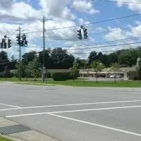 Fels Three Crown Motel、クラランスのホテル