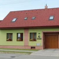 Penzion Na Dědině, hotel di Mutěnice