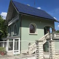 Tassi Halászcsárda-Harcsa ház, hotel en Tass