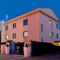 Hotel Mediterraneo, hotel en Lido di Latina
