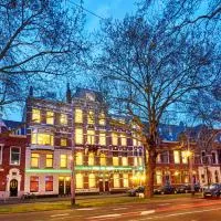 호텔 반 발줌(Hotel Van Walsum)