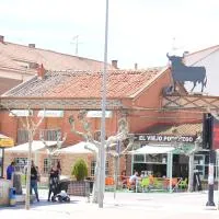 El Portazgo Restaurante Hostal La Cisterniga, hotel v destinaci La Cistérniga