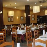 Hostal Restaurante Alarico, hotel v destinácii Allariz