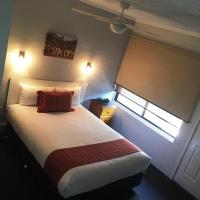 Nicholas Royal Motel - No Pets Allowed, Hotel in der Nähe vom Flughafen Hay - HXX, Hay