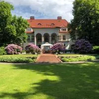 Rezydencja Willa Park & Restauracja, hôtel à Legnica