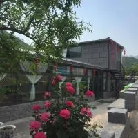 Beijing Huanghuacheng Water Great Wall Derunju Guesthouse, hotel in Erdaoguan