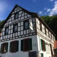 Viesnīca Großherzögliches Jägerhaus pilsētā Bensheima