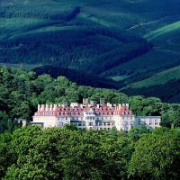 Peebles Hydro, hotel in Peebles