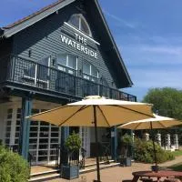 Waterside by Greene King Inns, hotel Warringtonban