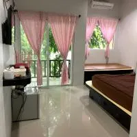 chillchillsangkhlaburi โรงแรมชิลชิลสังขละบุรี, hotel v destinaci Sangkhla Buri