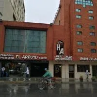 Hotel El Arroyo، فندق في كاراكاس