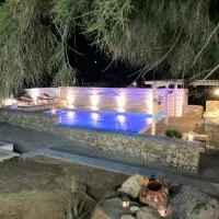 Syros village suites, hótel í Vári