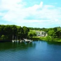 Seehotel Bollmannsruh, Hotel in Päwesin