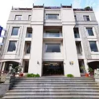 Chang Hong Hotel, Hotel in Jinning