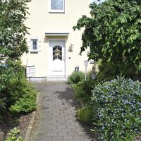 gemütliche Zimmer im Einfamilienhaus, hotel in Rath Heumar, Cologne