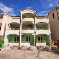 Apartments Natalika, hotel v destinaci Podaca