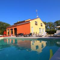Holiday countryside home with swimming pool sauna Less than 20km from the sea, hotel in Santa Margherita
