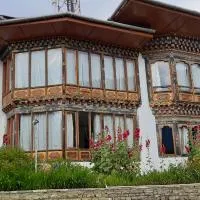Kisa Villa, ξενοδοχείο στο Θίμφου