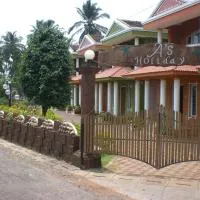 A's Holiday Beach Resort, hotel di Betalbatim