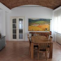 CAL TAIX&Eacute;S, hotel in Reus