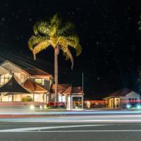 Pacific Coast Motor Lodge، فندق بالقرب من Whakatane Airport - WHK، واكتاين