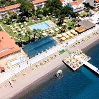 Palm Beach Hotel، فندق في كيتشوكويو