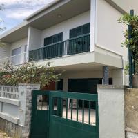 Caparica Beach House Holiday Home