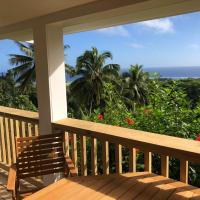 Pacific views, tranquil location, large home Navy House 2, hotel in Avarua, Rarotonga